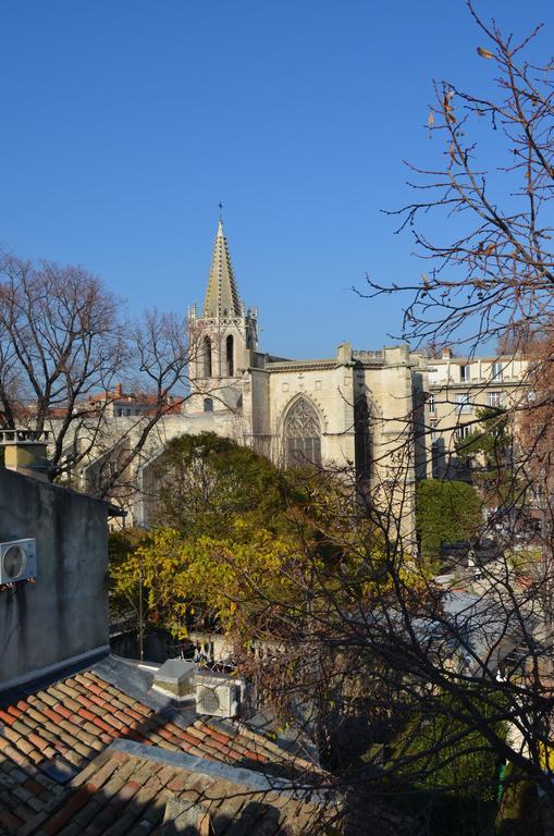 Hotel Les Corps Saints Avignon Bagian luar foto
