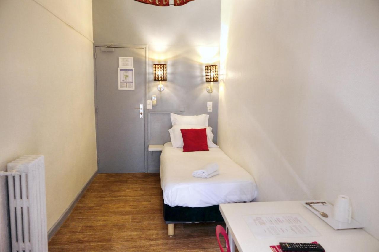 Hotel Les Corps Saints Avignon Bagian luar foto
